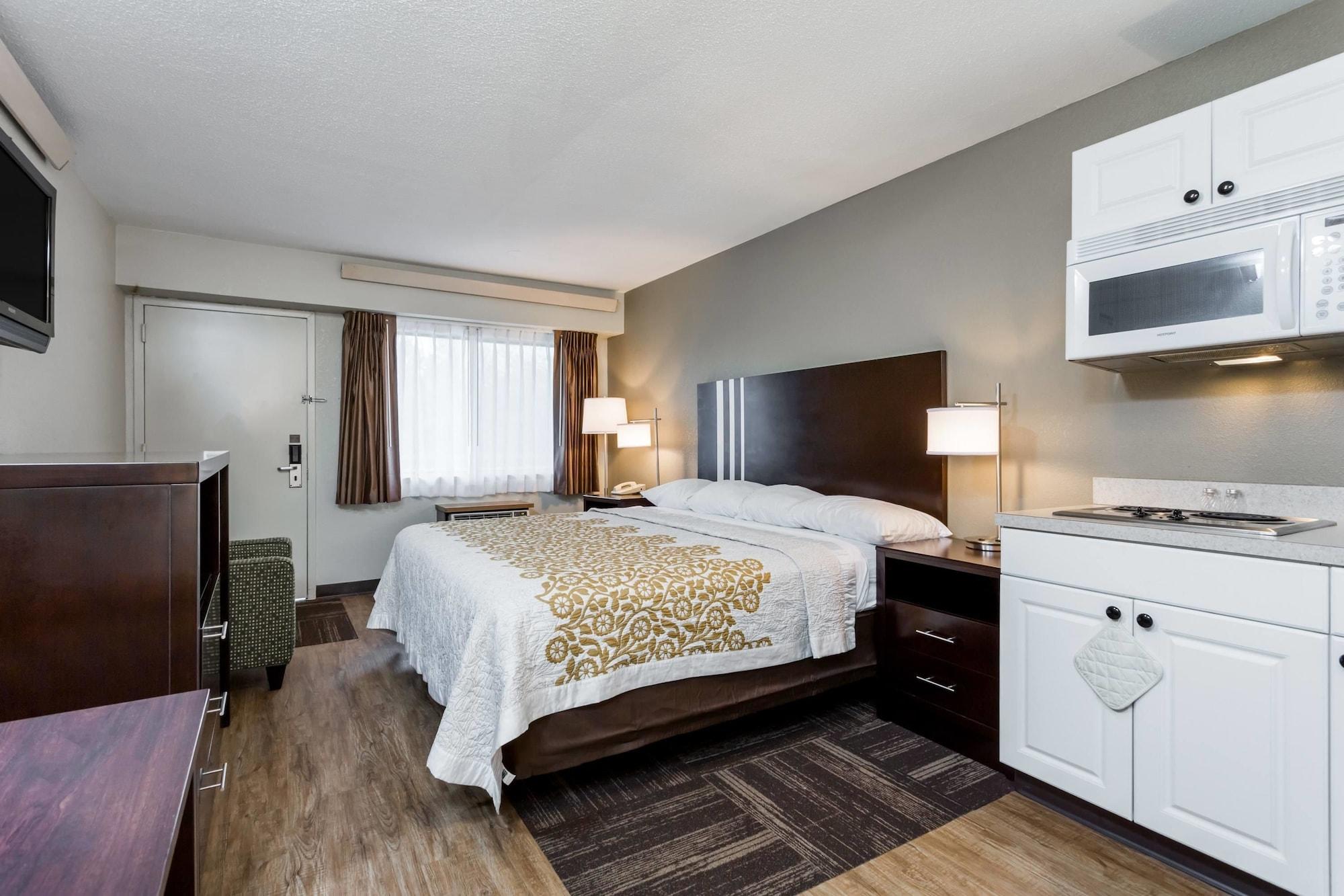 Days Inn By Wyndham Harrisburg North Kültér fotó