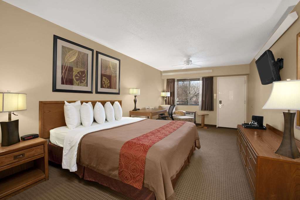 Days Inn By Wyndham Harrisburg North Szoba fotó